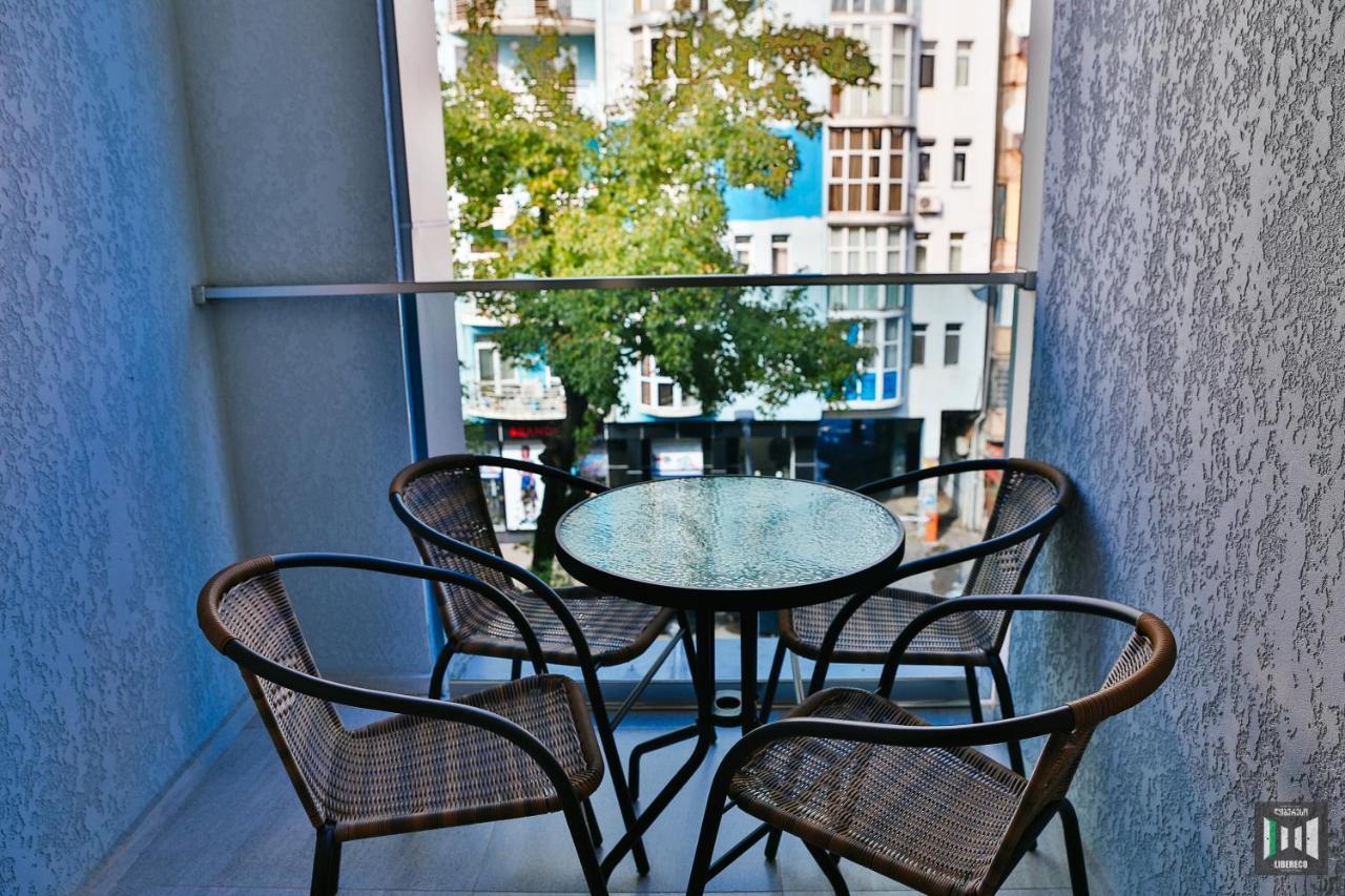 Libereco Aparthotel Batum Dış mekan fotoğraf